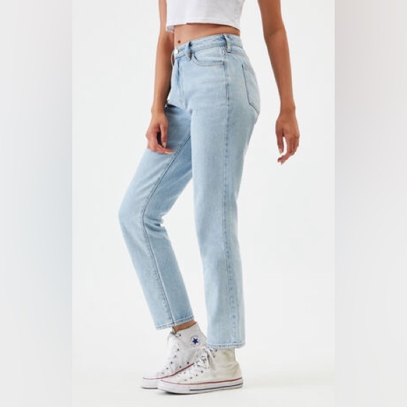 Pacsun light wash mom jeans - Picture 3 of 5